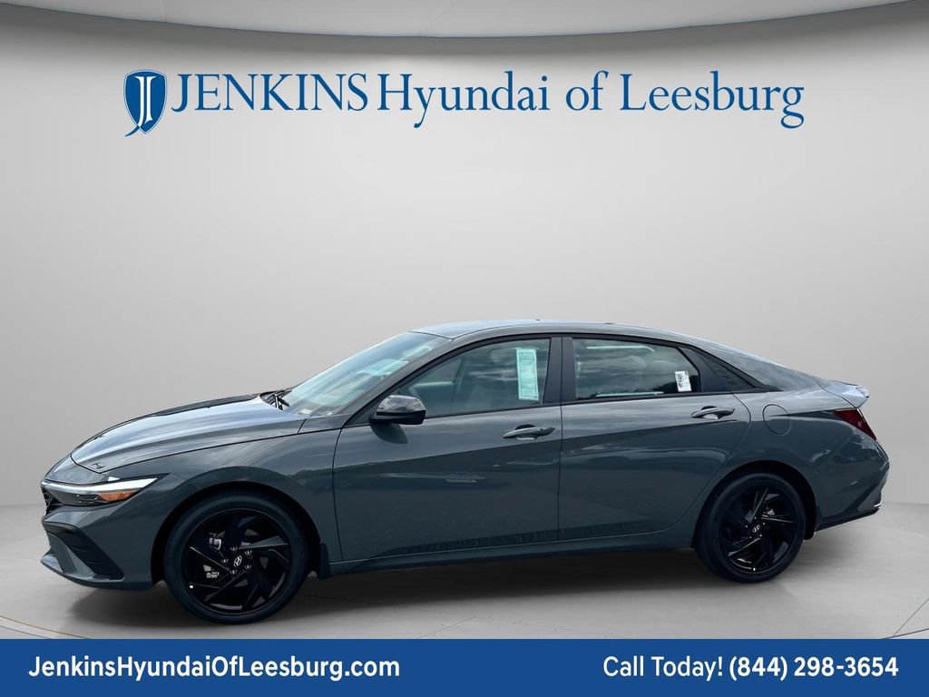 New 2026 Hyundai Elantra Sport FWD image 10