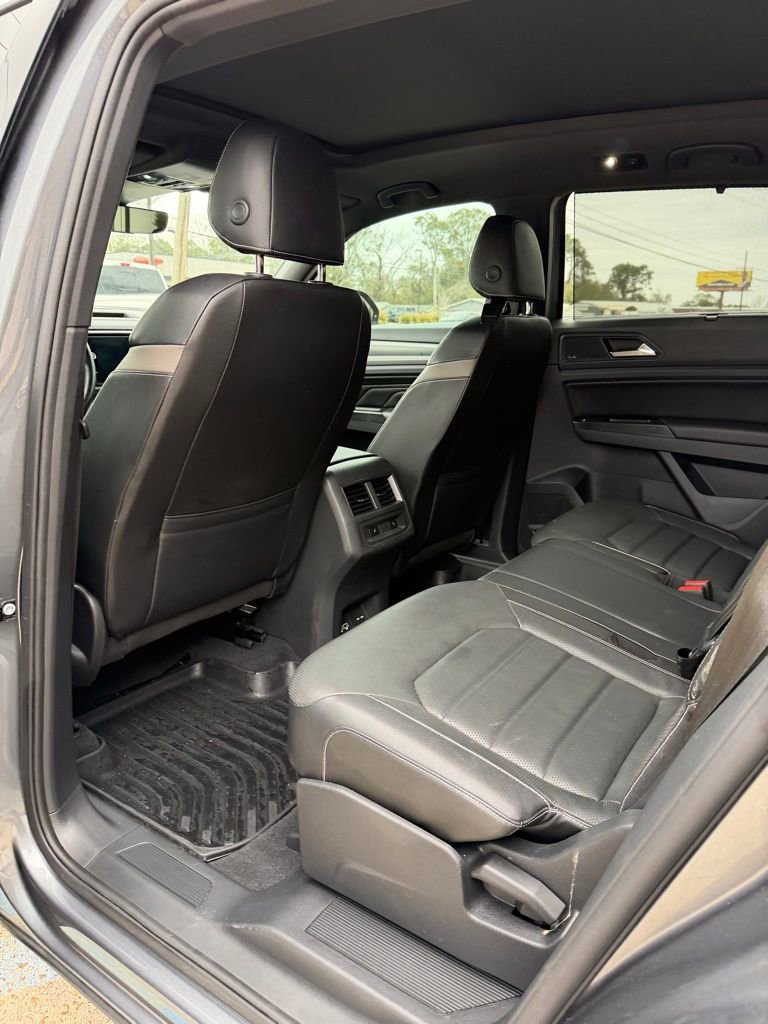 Used 2020 Volkswagen Atlas Cross Sport SEL Premium image 9