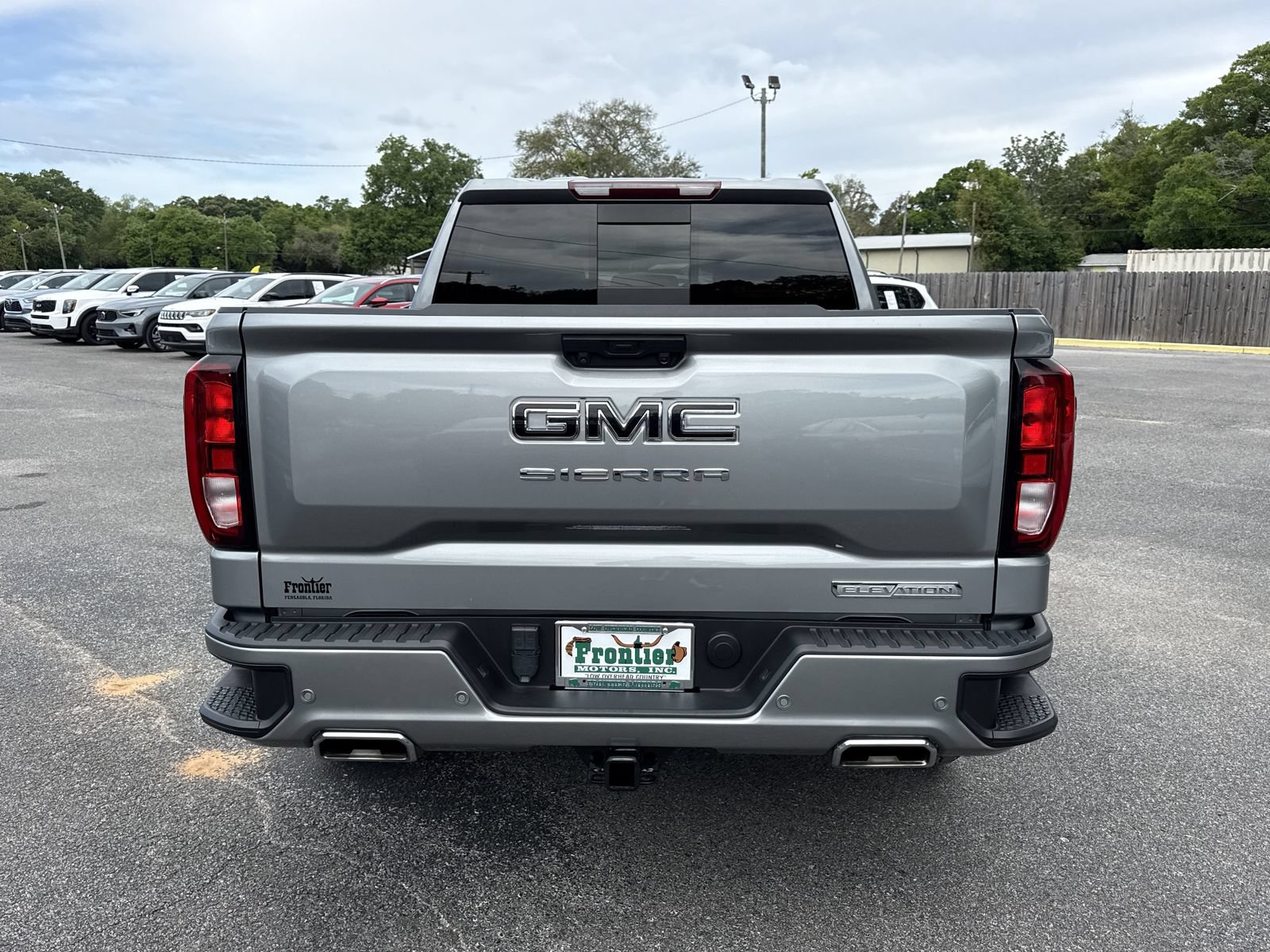 Used 2024 GMC Sierra 1500 Elevation w/ Elevation Premium Package AWD/4WD image 4