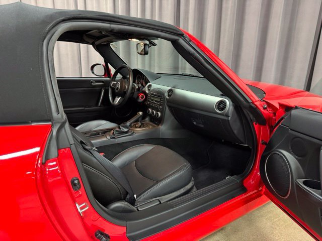 Used 2012 MAZDA MX-5 Miata Grand Touring w/ Premium Pkg RWD image 12