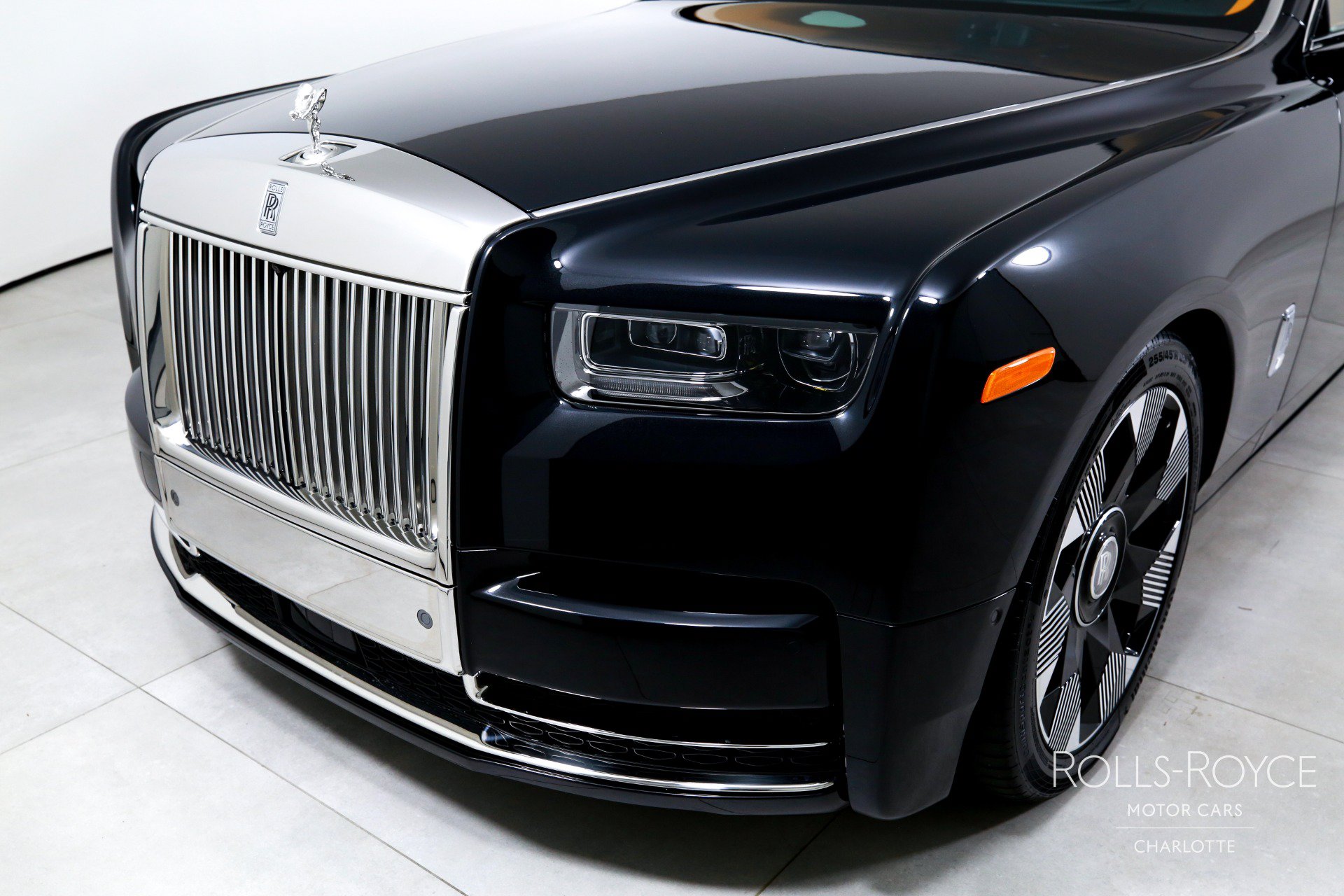 New 2027 Rolls-Royce Phantom Sedan RWD image 45
