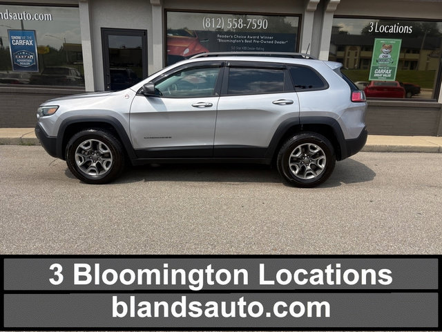 Used 2019 Jeep Cherokee Trailhawk w/ Comfort/Convenience Group AWD/4WD image 1