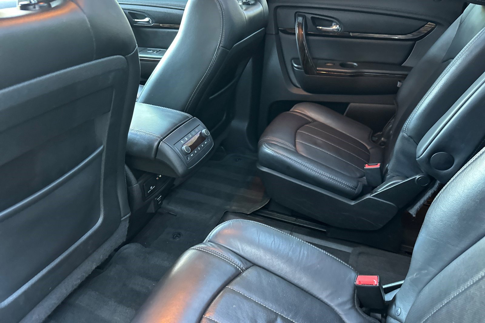 Used 2014 GMC Acadia Denali image 15