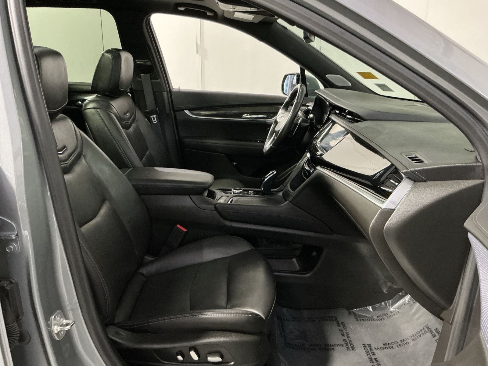 Used 2025 Cadillac XT6 Sport AWD/4WD image 29