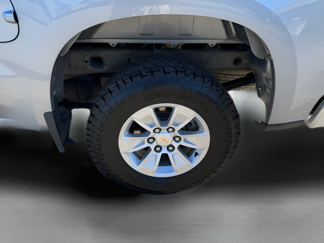Used 2025 Chevrolet Silverado 1500 LT AWD/4WD image 21