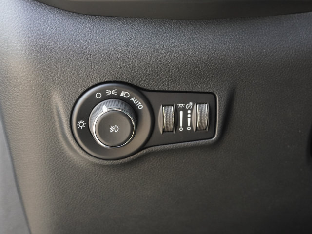 New 2026 Jeep Compass Latitude AWD/4WD image 21