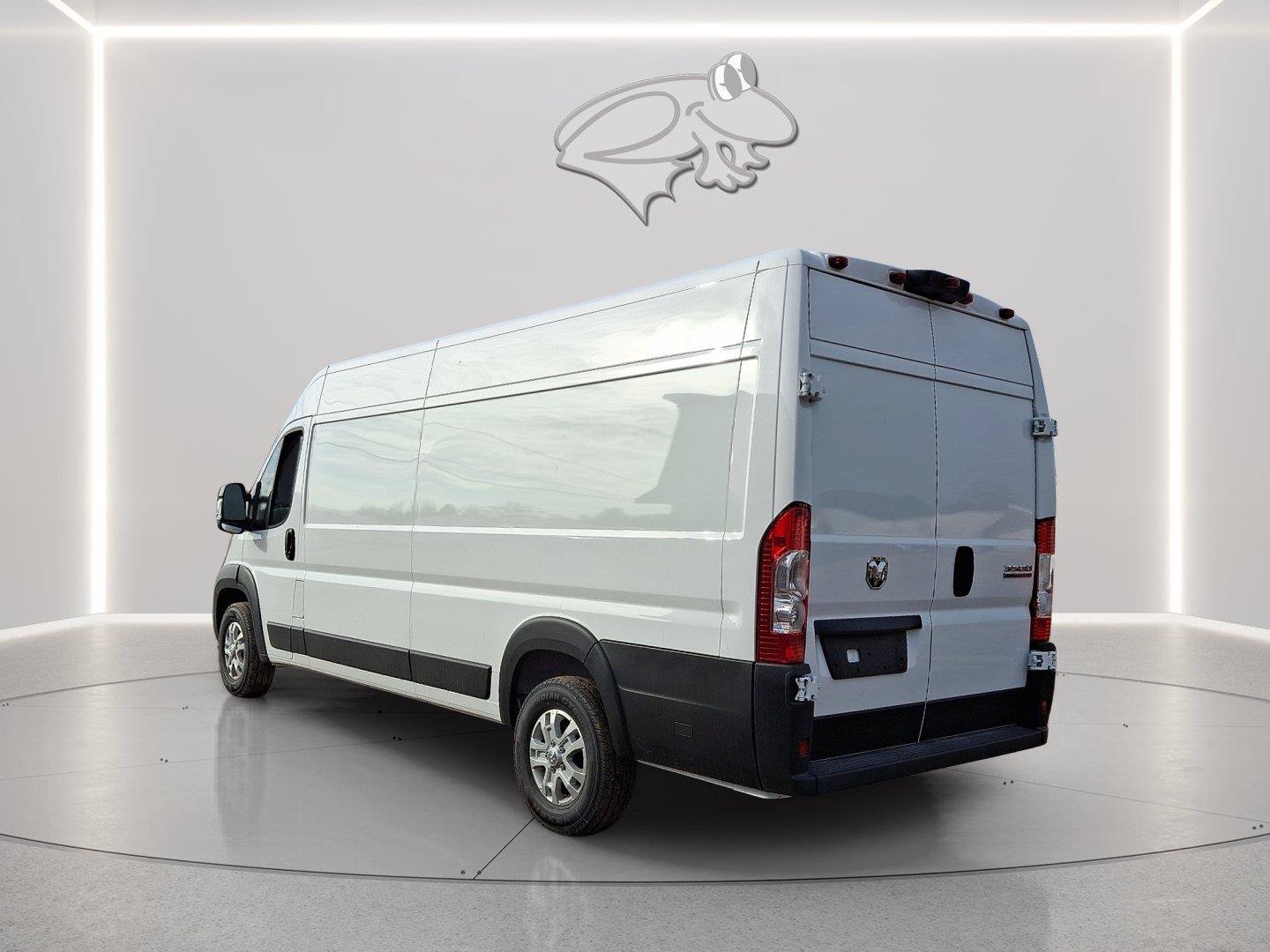 New 2024 RAM ProMaster 3500 w/ Quick Order Package 22G SLT FWD image 3