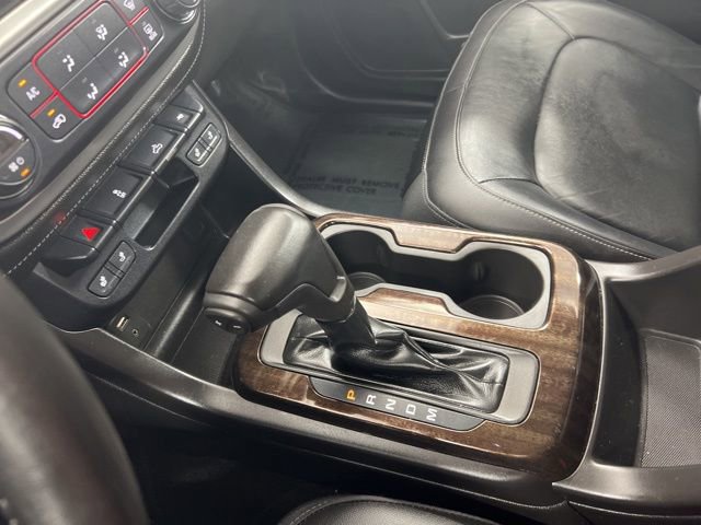 Used 2016 GMC Canyon SLT image 17