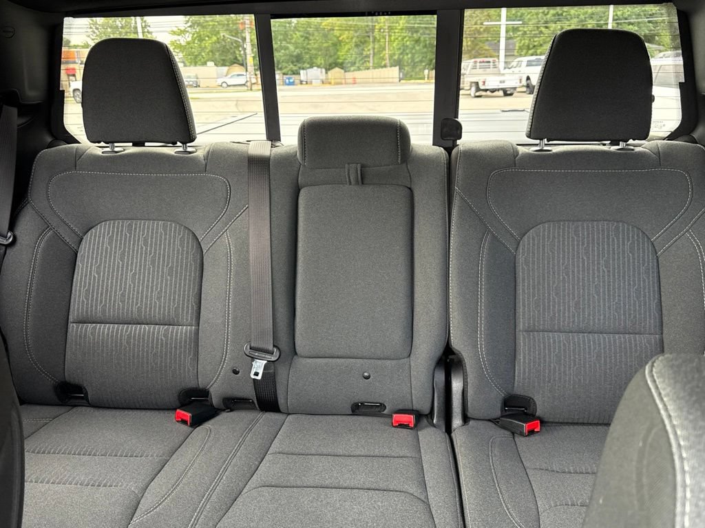 Used 2023 RAM 1500 Big Horn AWD/4WD image 36