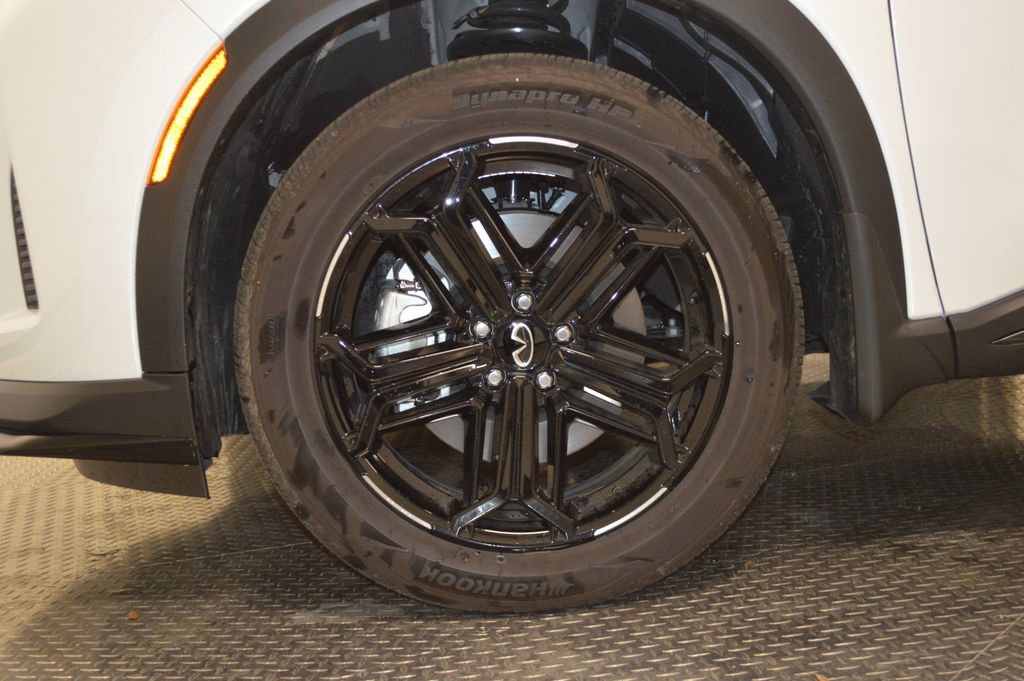 Certified 2026 INFINITI QX60 Sport w/ Dark Cargo Package image 11