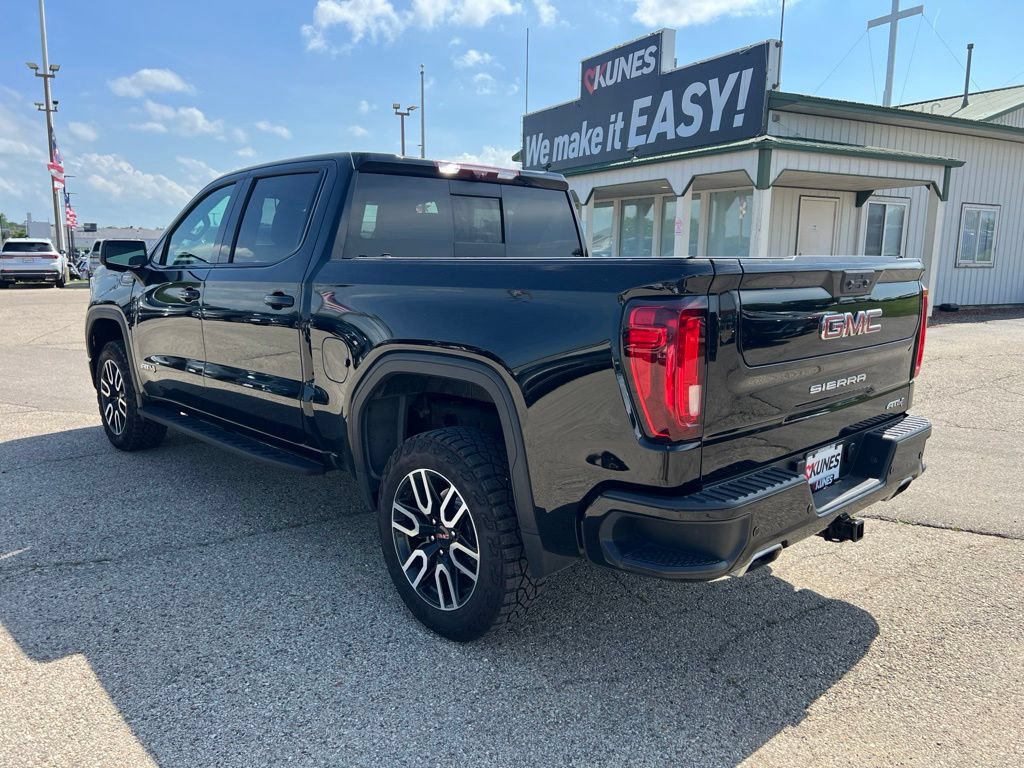 Used 2023 GMC Sierra 1500 AT4 w/ AT4 Premium Package AWD/4WD image 8