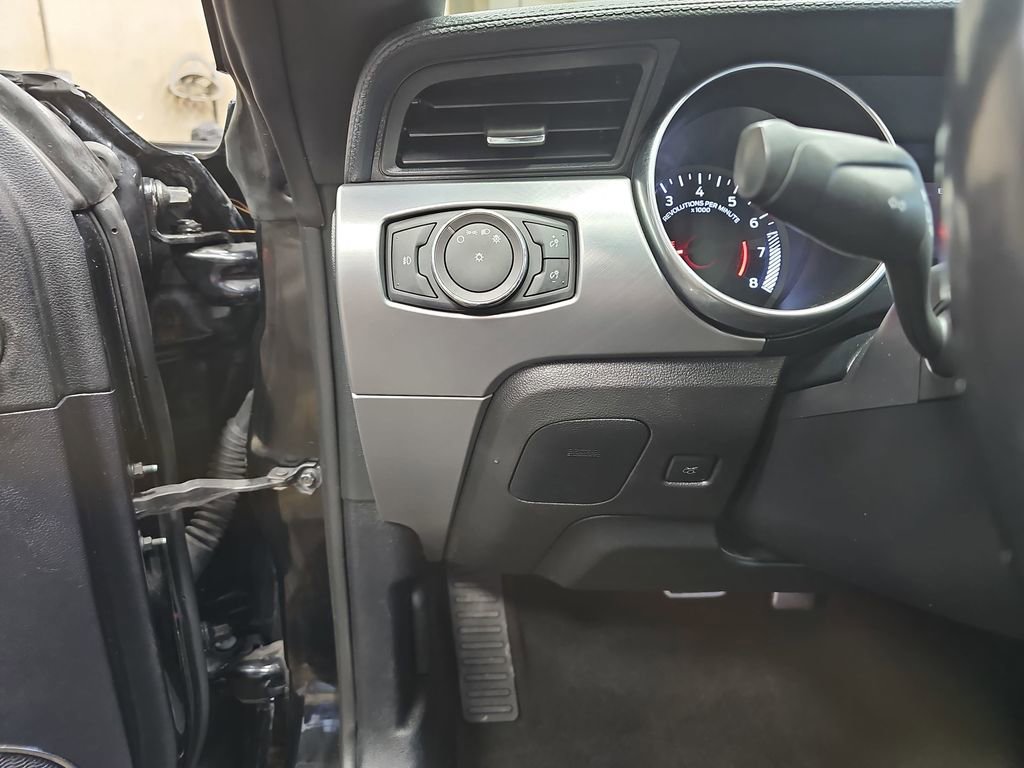Used 2019 Ford Mustang Premium RWD image 25