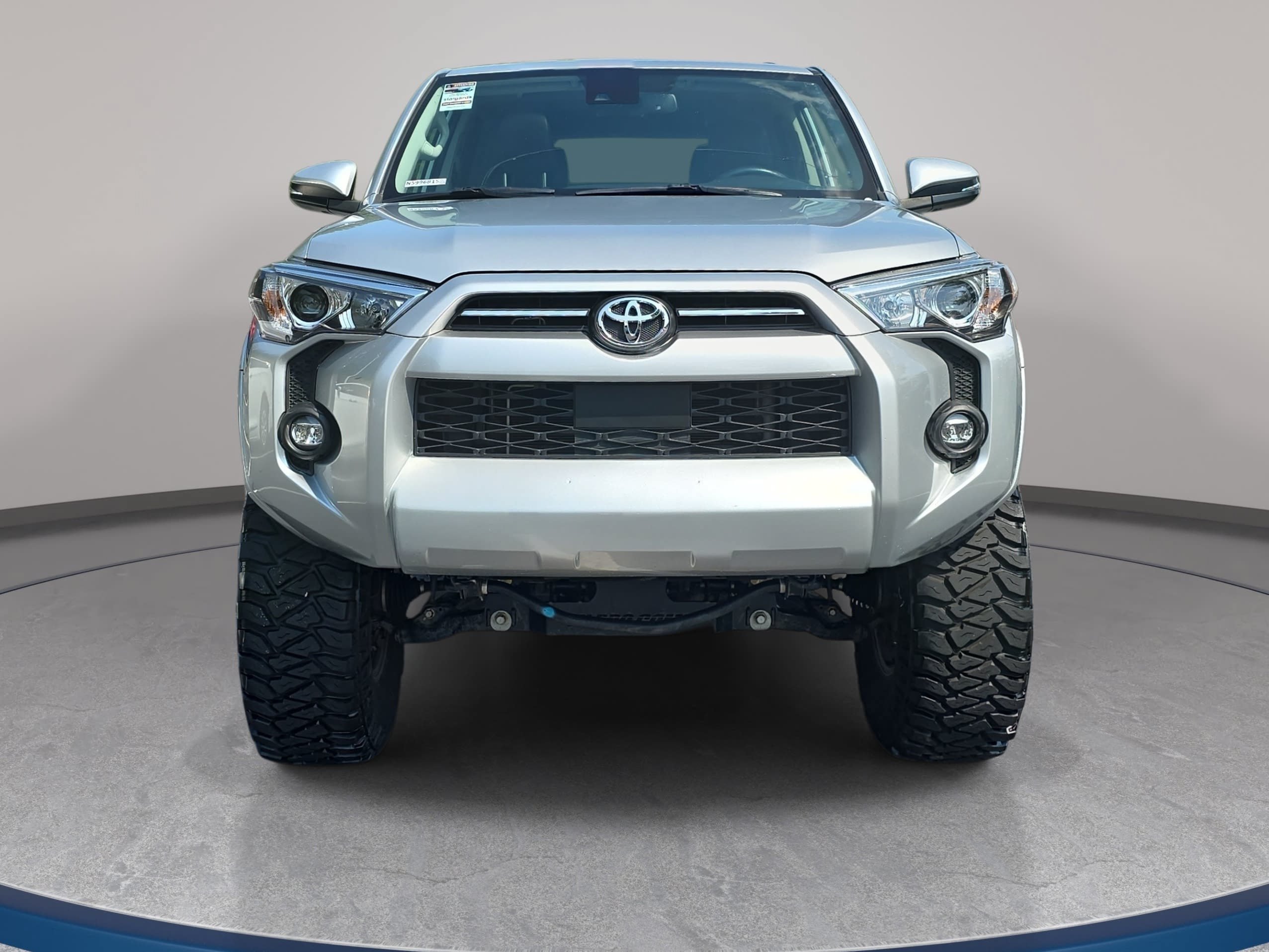 Used 2022 Toyota 4Runner SR5 Premium w/ Moonroof Package AWD/4WD image 2