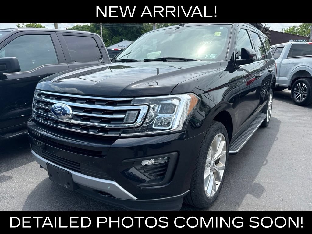 Used 2020 Ford Expedition XLT w/ Equipment Group 202A AWD/4WD image 1