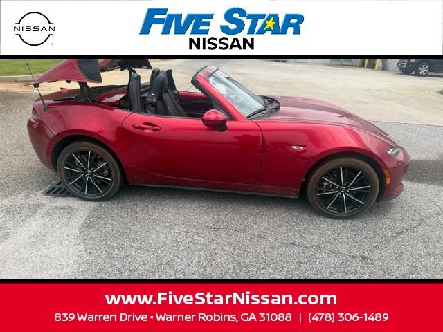 Used 2024 MAZDA MX-5 Miata RF Grand Touring RWD image 11