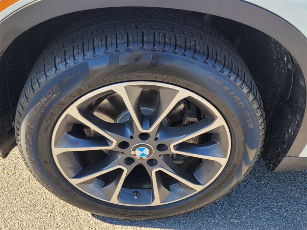 Used 2018 BMW X5 xDrive35d w/ M Sport Package image 13