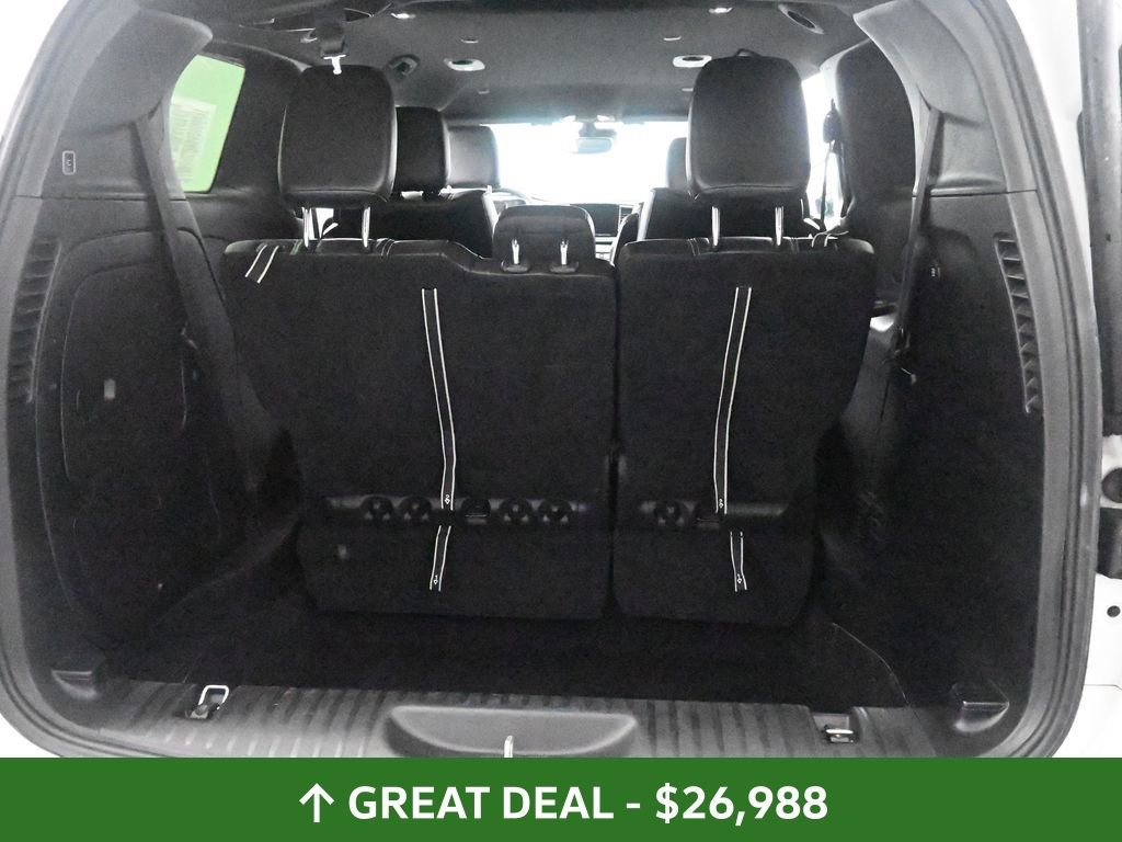 Used 2024 Chrysler Pacifica Select image 26