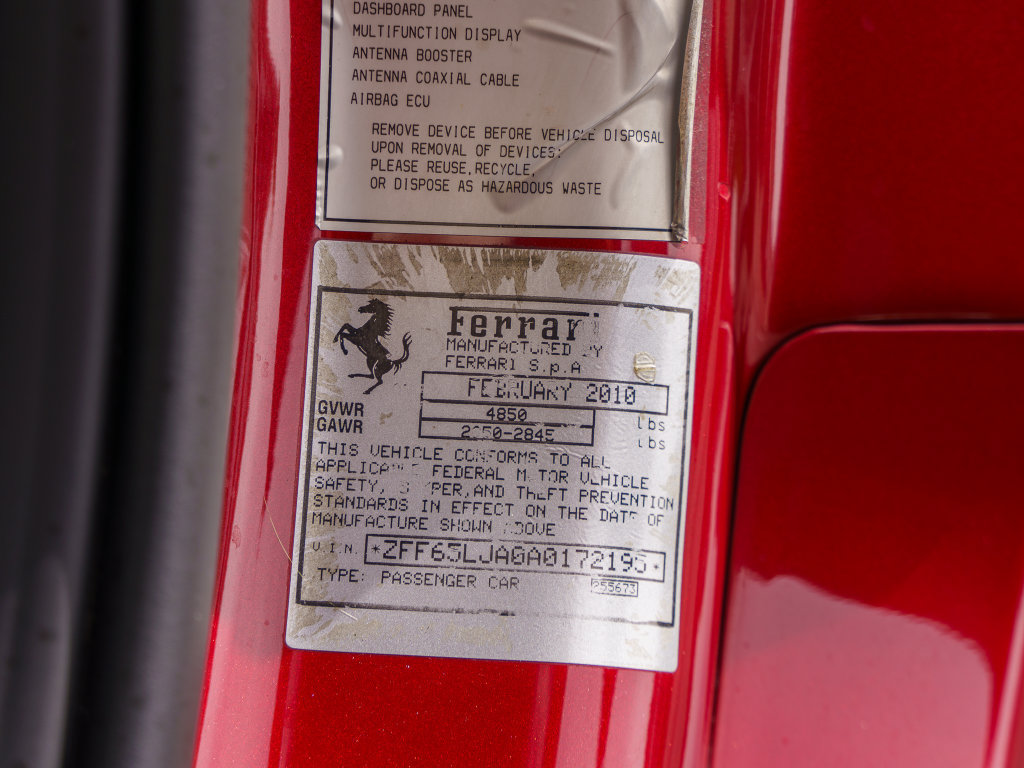Used 2010 Ferrari California RWD image 30