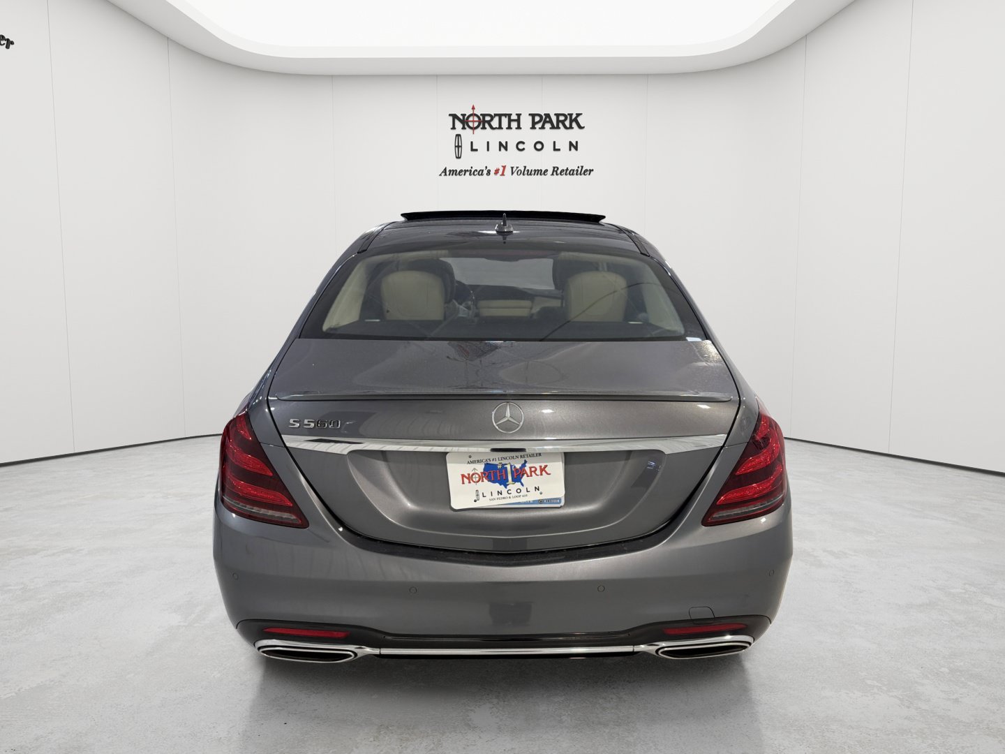 Used 2020 Mercedes-Benz S 560 Sedan image 4