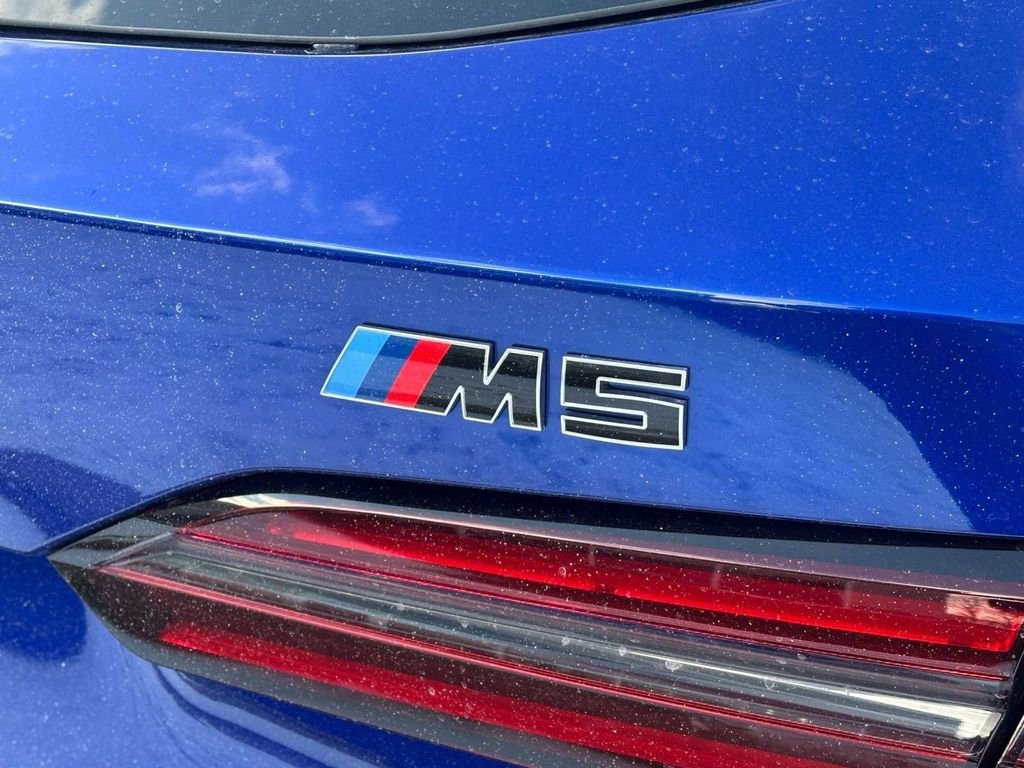 Used 2025 BMW M5 Touring w/ M Driver's Package image 9