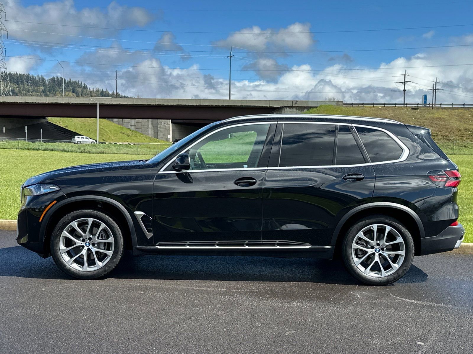 Used 2026 BMW X5 xDrive40i w/ Premium Package image 6