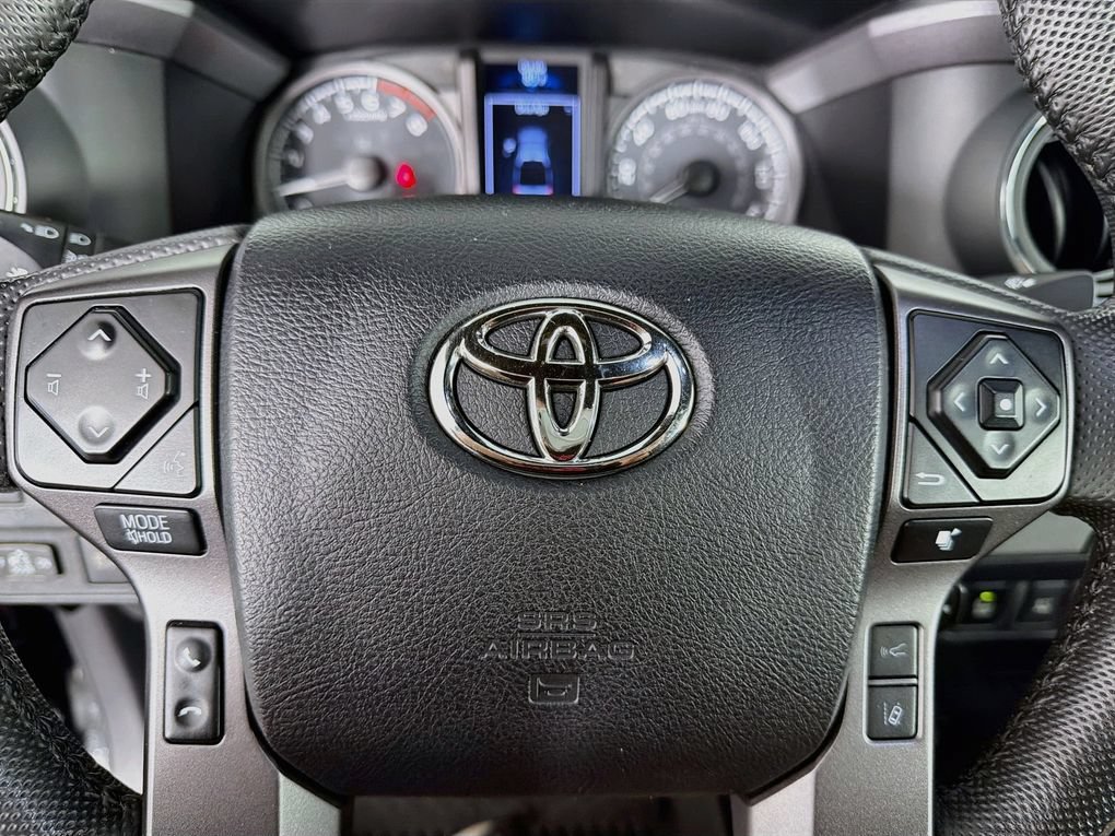 Used 2022 Toyota Tacoma TRD Sport w/ Technology Package RWD image 16