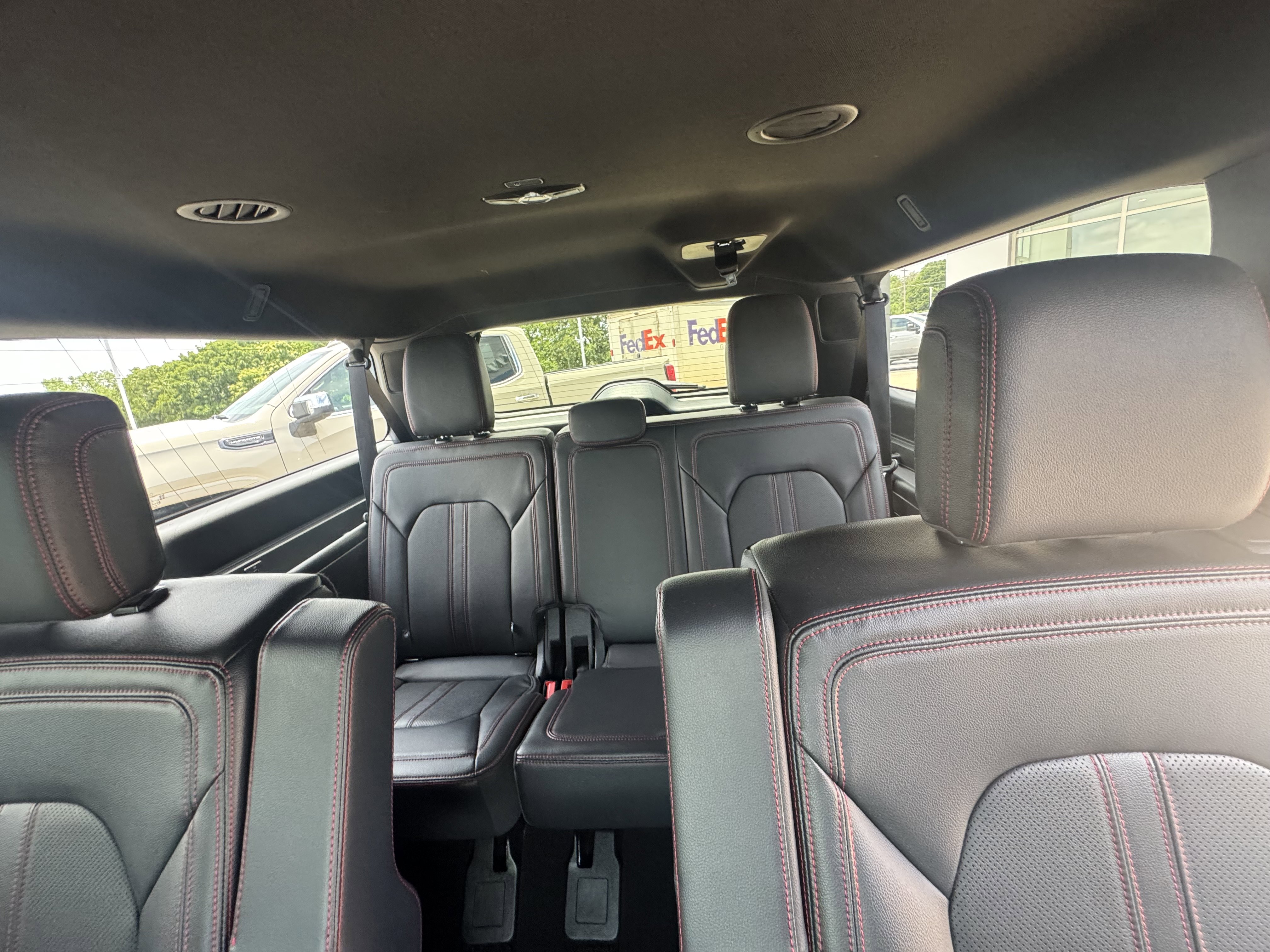Used 2024 Ford Expedition Max Limited AWD/4WD image 9