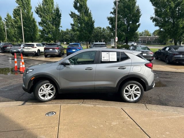 Used 2023 Buick Encore GX Preferred w/ Cold Weather Comfort Package AWD/4WD image 4
