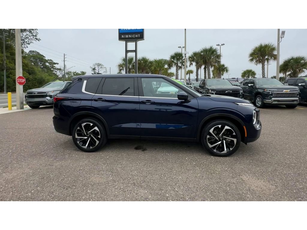 Used 2024 Mitsubishi Outlander SE AWD/4WD image 9
