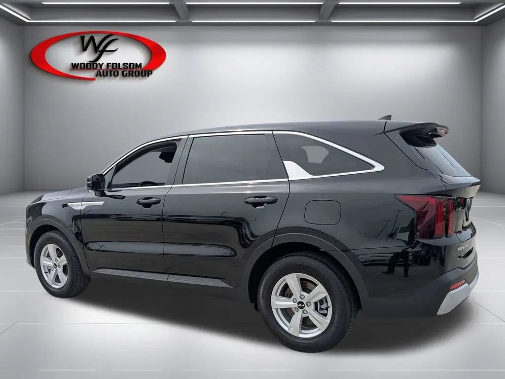 Used 2026 Kia Sorento LX FWD image 7