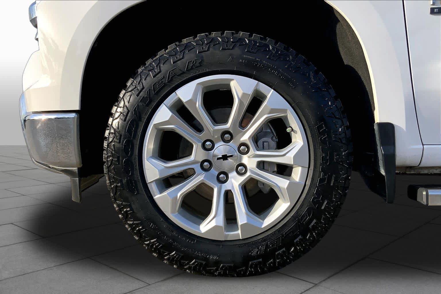 Used 2022 Chevrolet Silverado 1500 LTZ w/ LTZ Premium Texas Edition RWD image 14