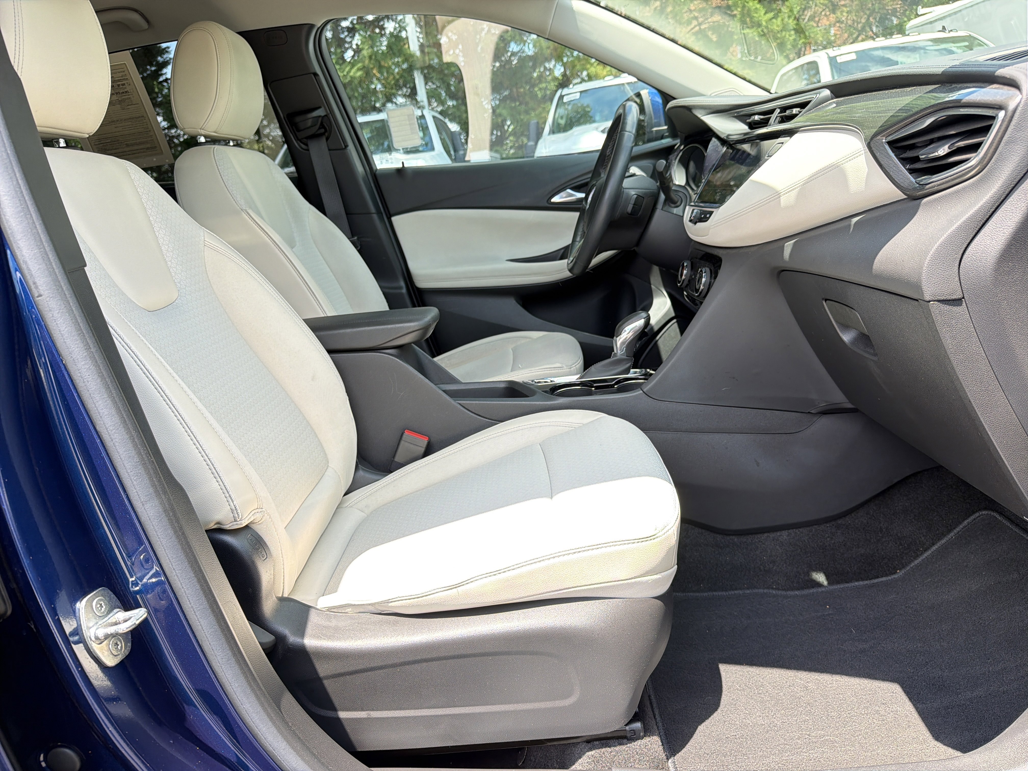 Used 2023 Buick Encore GX Preferred FWD image 32
