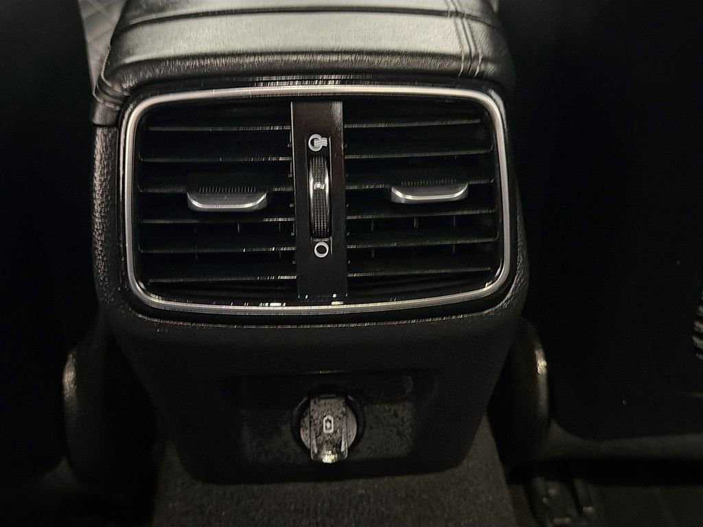 Used 2021 Genesis G70 3.3T w/ Sport Package image 29