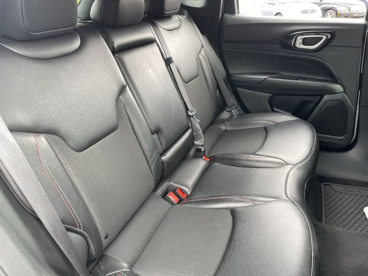 Used 2024 Jeep Compass Trailhawk AWD/4WD image 15
