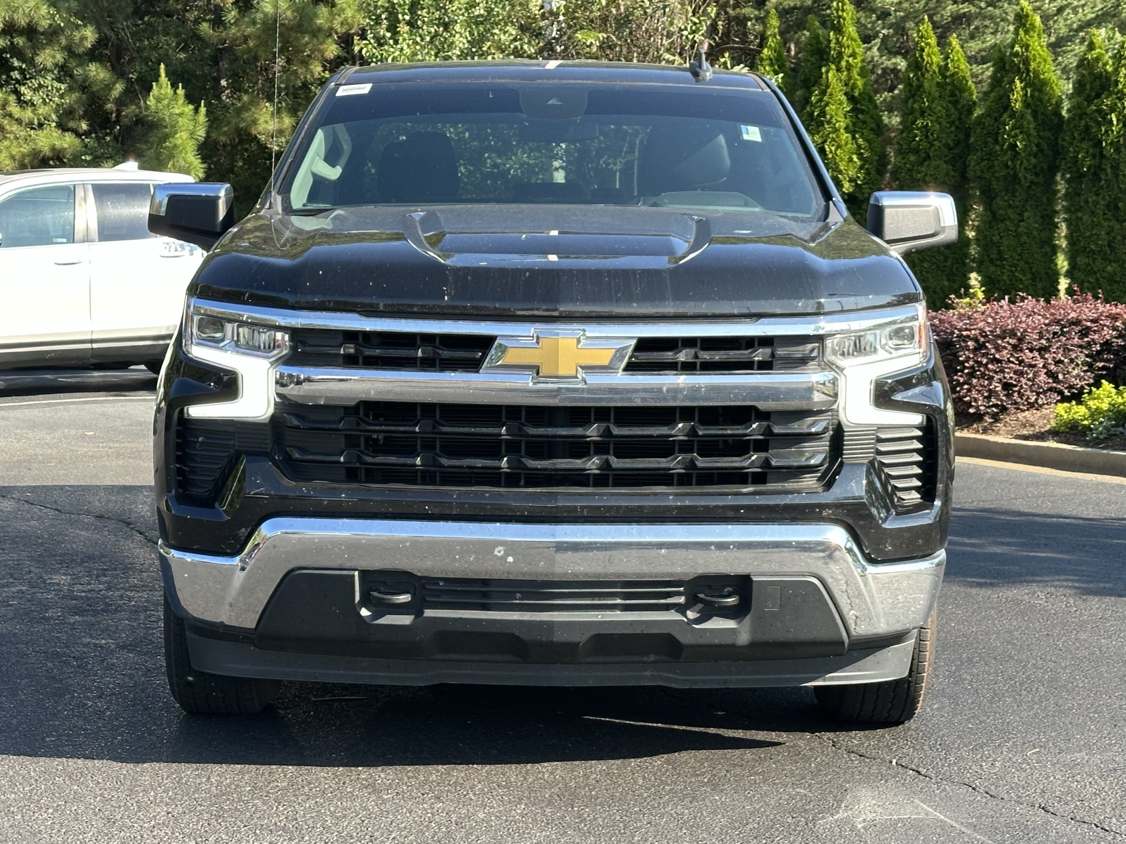 Used 2025 Chevrolet Silverado 1500 LT w/ Protection Package AWD/4WD image 3