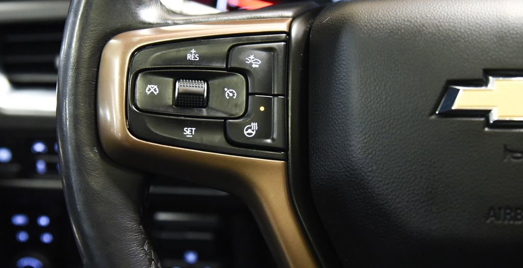 Used 2021 Chevrolet Suburban High Country AWD/4WD image 35