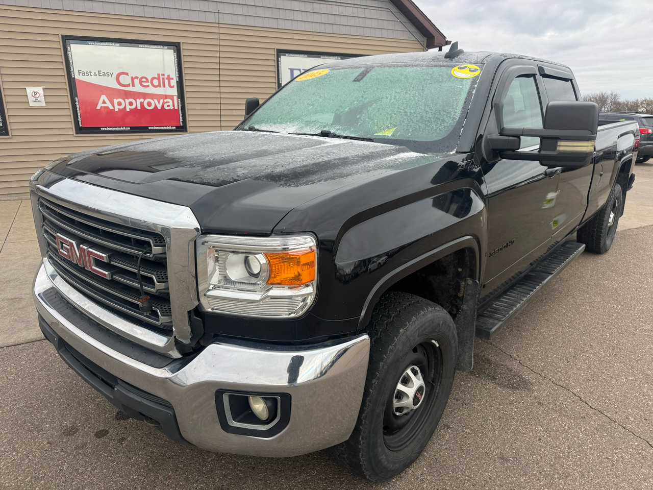 Used 2015 GMC Sierra 3500 SLE image 1
