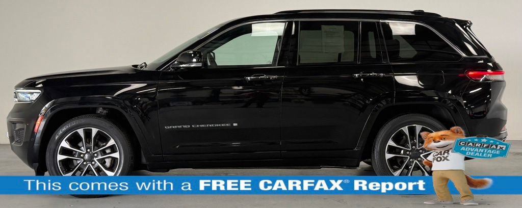 Used 2023 Jeep Grand Cherokee Overland image 2
