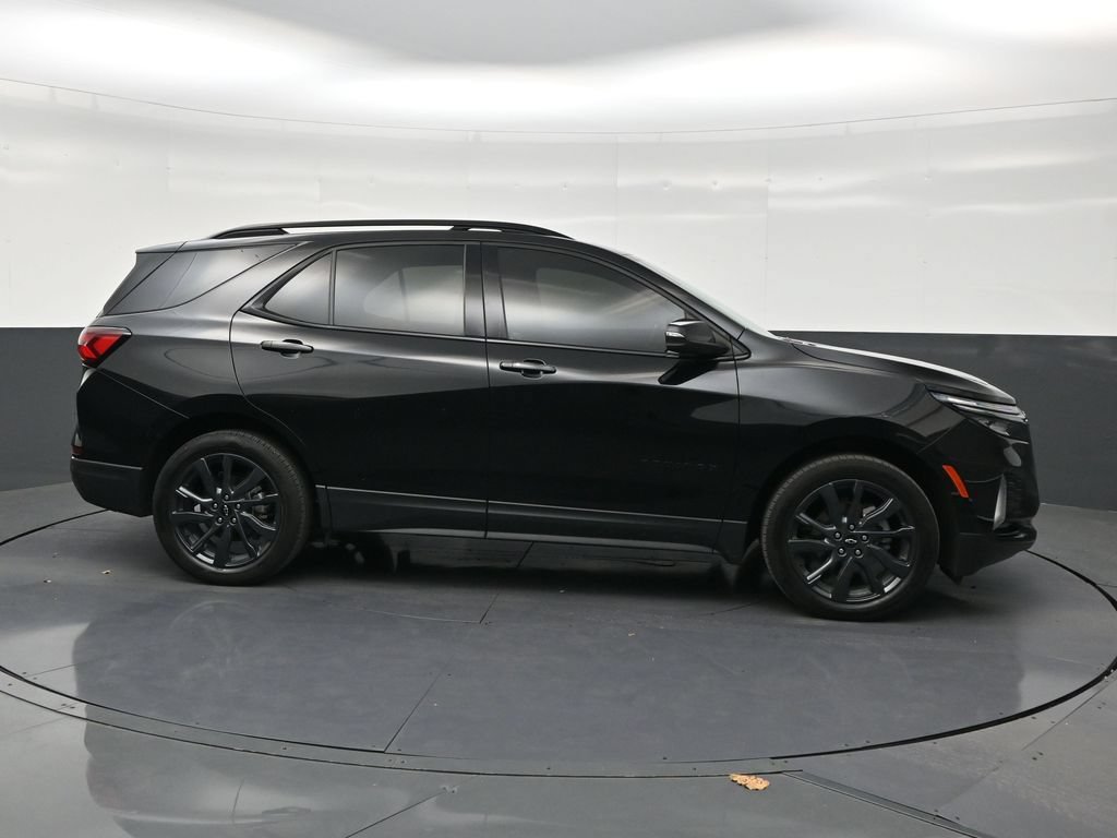 Used 2023 Chevrolet Equinox RS w/ RS Leather Package FWD image 6