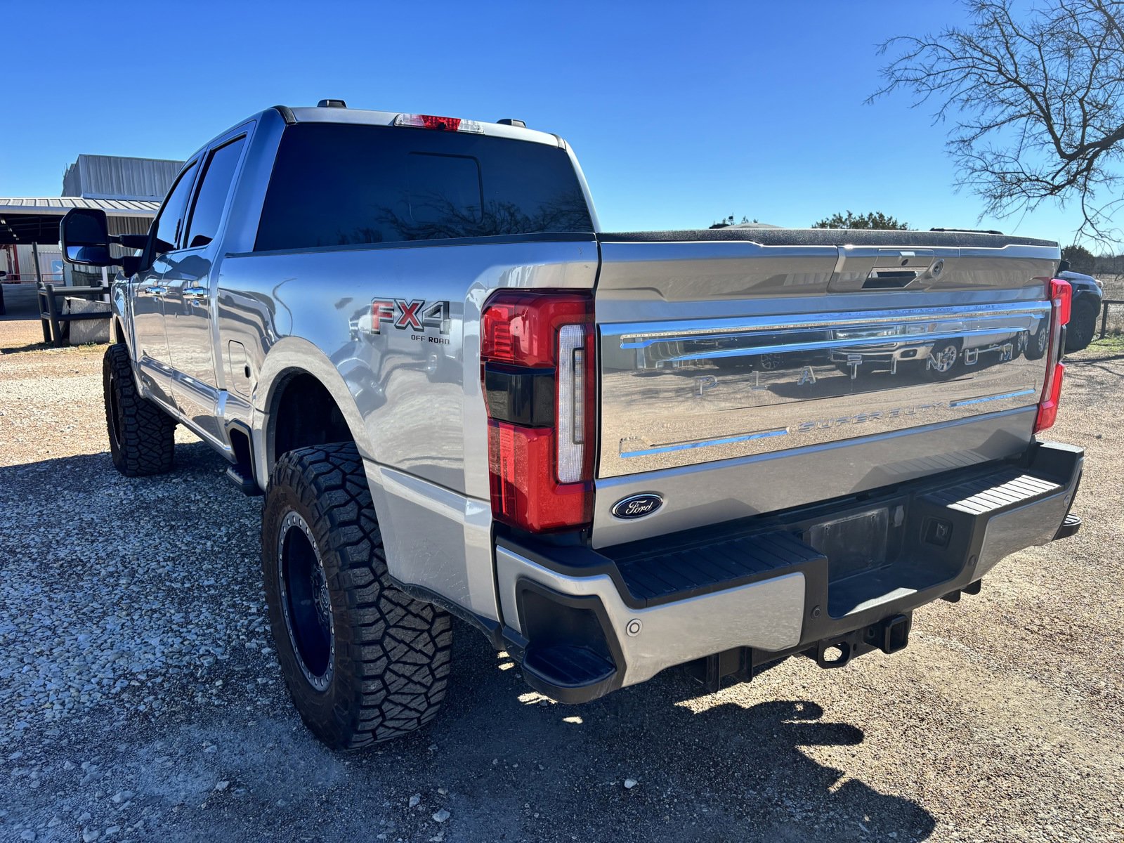 Used 2024 Ford F250 Platinum image 3