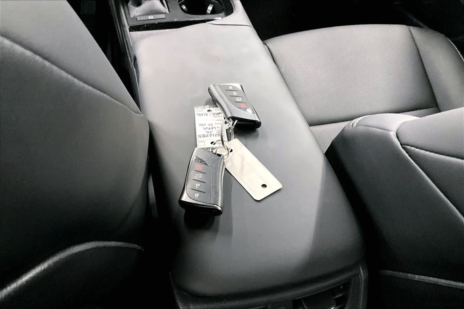 Used 2025 Lexus ES 350 w/ Accessory Package (Z2) FWD image 15