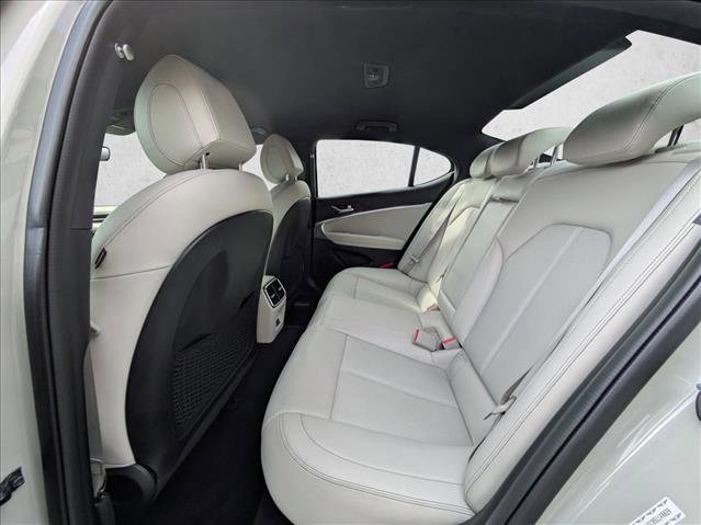 Used 2025 Genesis G70 2.5T image 21