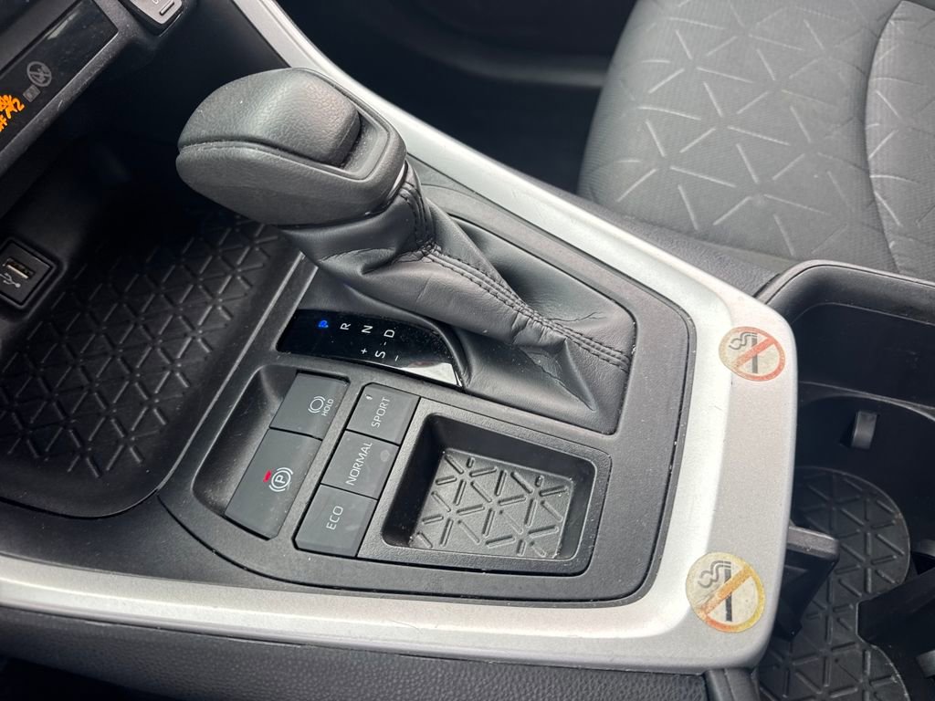 Used 2024 Toyota RAV4 XLE image 20
