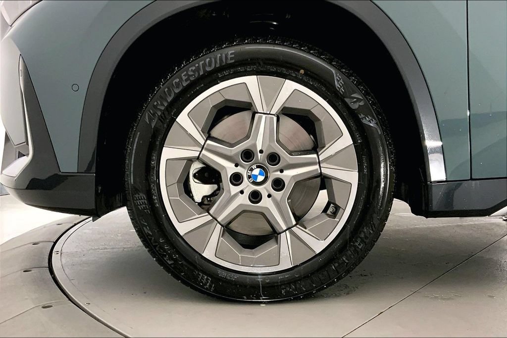 Certified 2026 BMW X1 xDrive28i w/ Technology Package AWD/4WD image 9