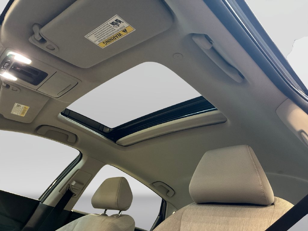 Used 2023 Honda Accord EX image 12