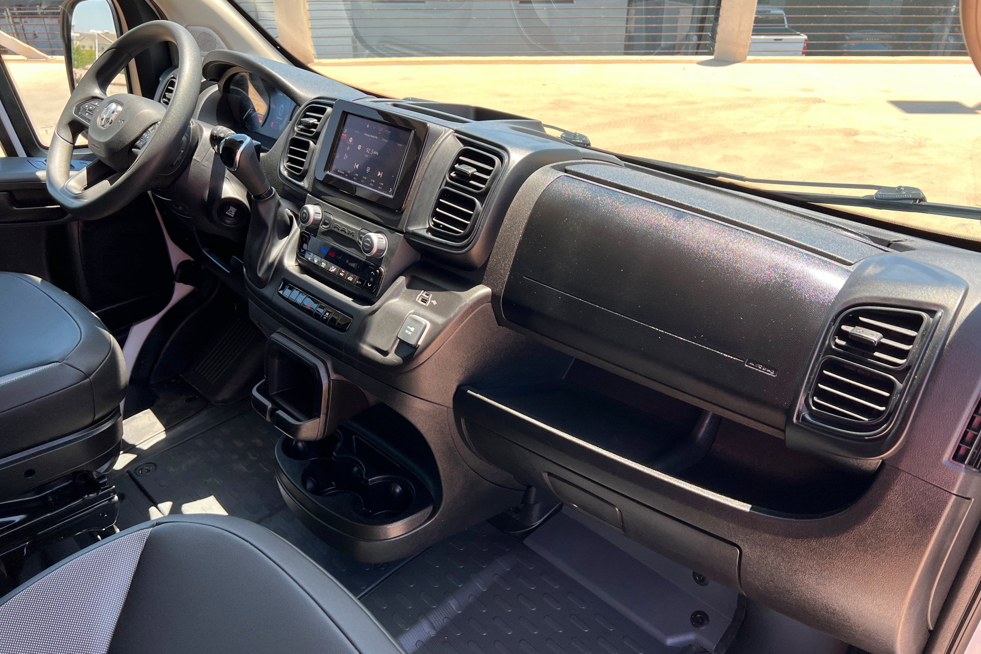 Used 2025 RAM ProMaster 3500 w/ Convenience Group FWD image 22