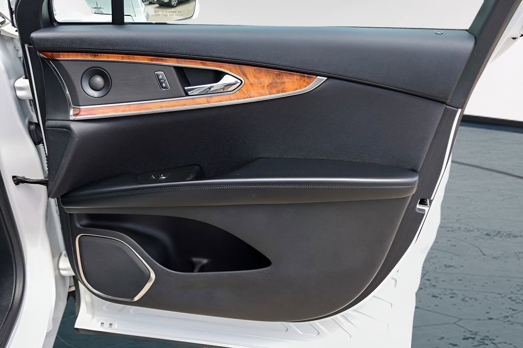 Used 2020 Lincoln Nautilus Reserve FWD image 29