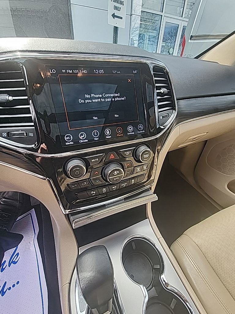 Used 2021 Jeep Grand Cherokee Limited w/ Luxury Group II image 7