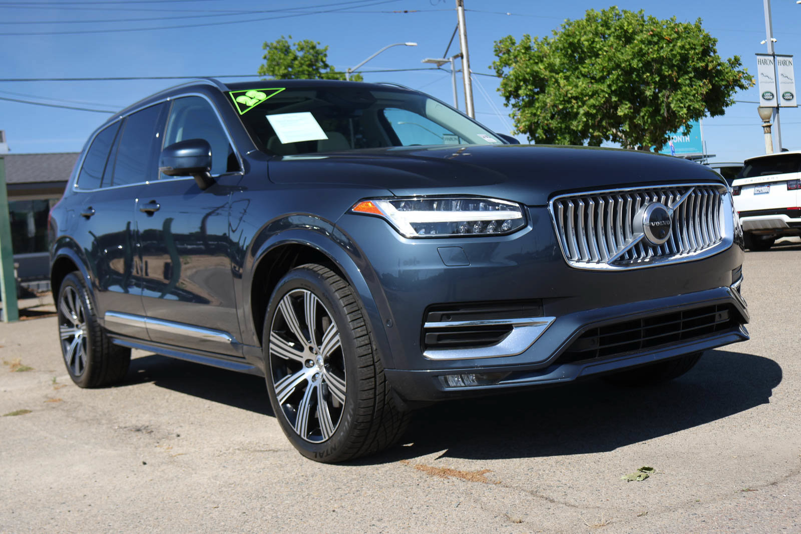 Used 2023 Volvo XC90 B6 Ultimate w/ Protection Package Premier AWD/4WD image 3