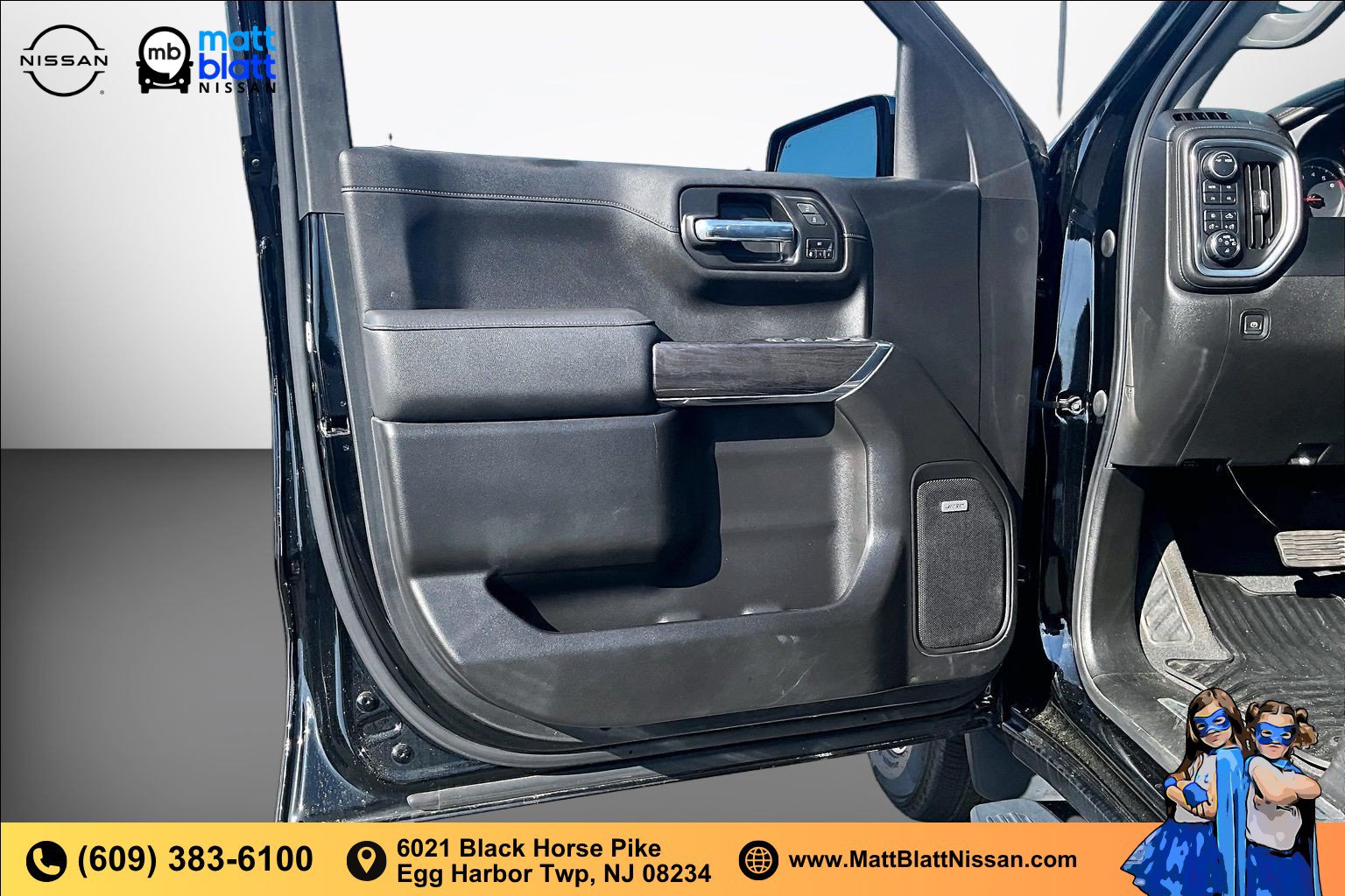 Used 2022 Chevrolet Silverado 1500 LTZ w/ LTZ Premium Package AWD/4WD image 18